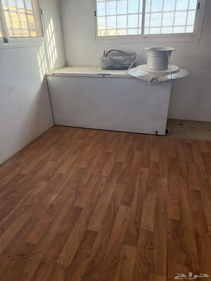 للبيع ثلاجه خاليه من الفريون 0