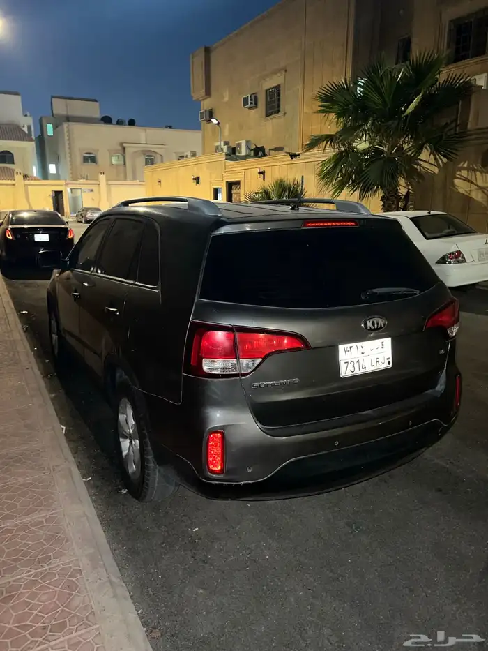 كيا سورينتو 2014 7 مقاعد 2