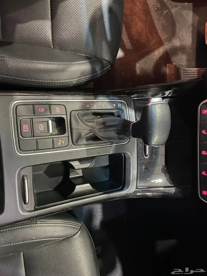 كيا سورنتو 2019 5 ركاب نص فل ( ديزل ) 2.0D 23