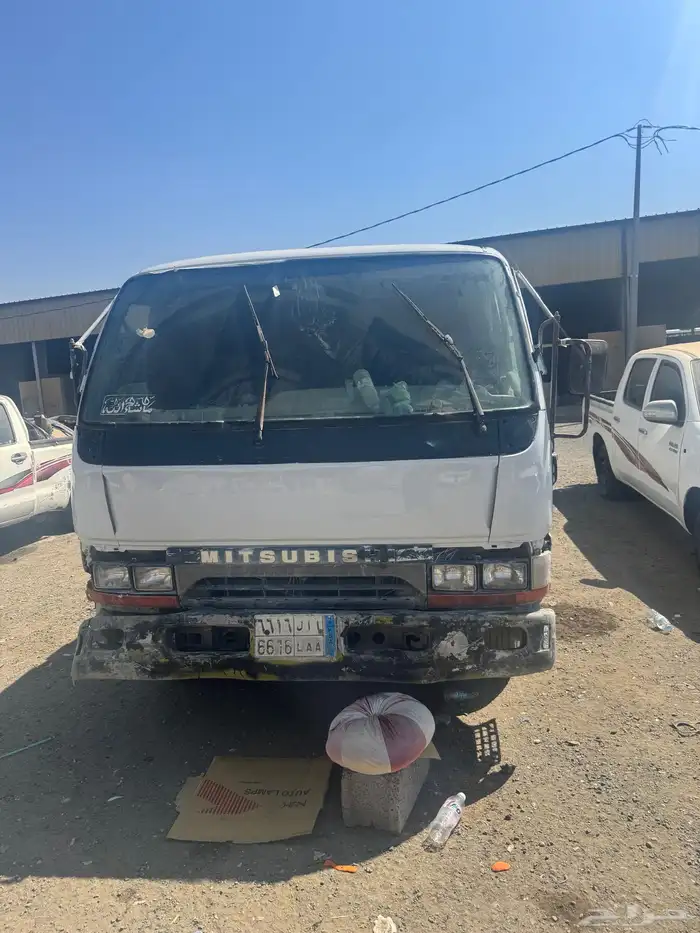 اعرض لكم دينا ميتسوبيشي 2002 وايت 0