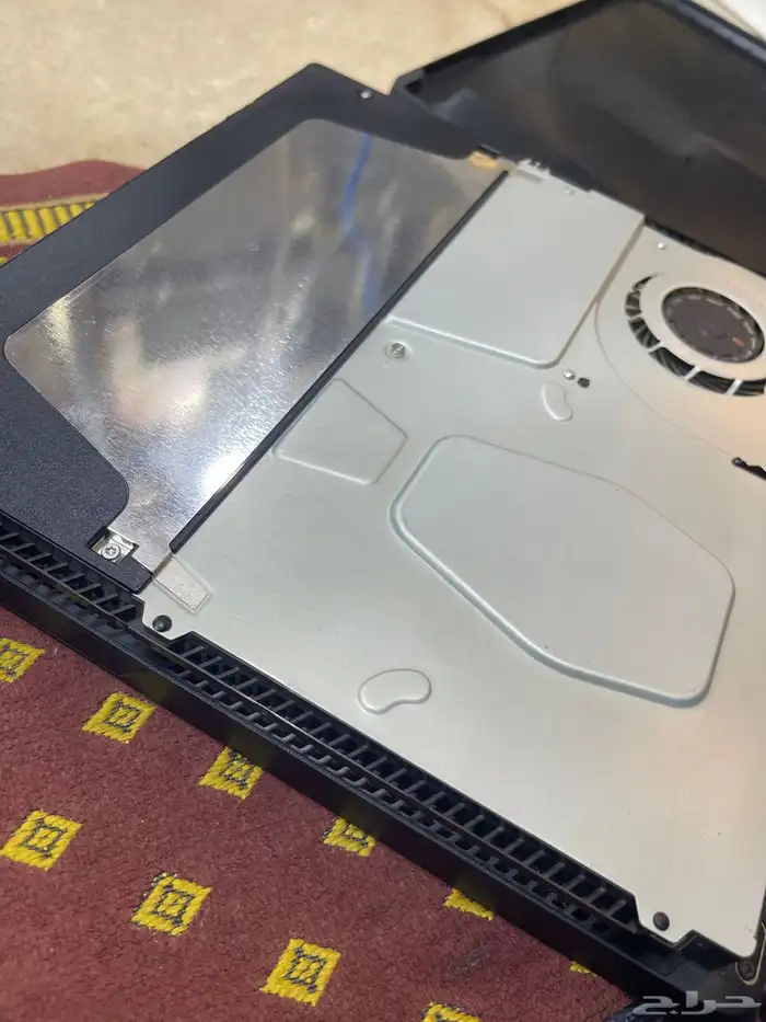 بلاستيشن فور مستخدم نظيف جدآ بتحديث جديد 1