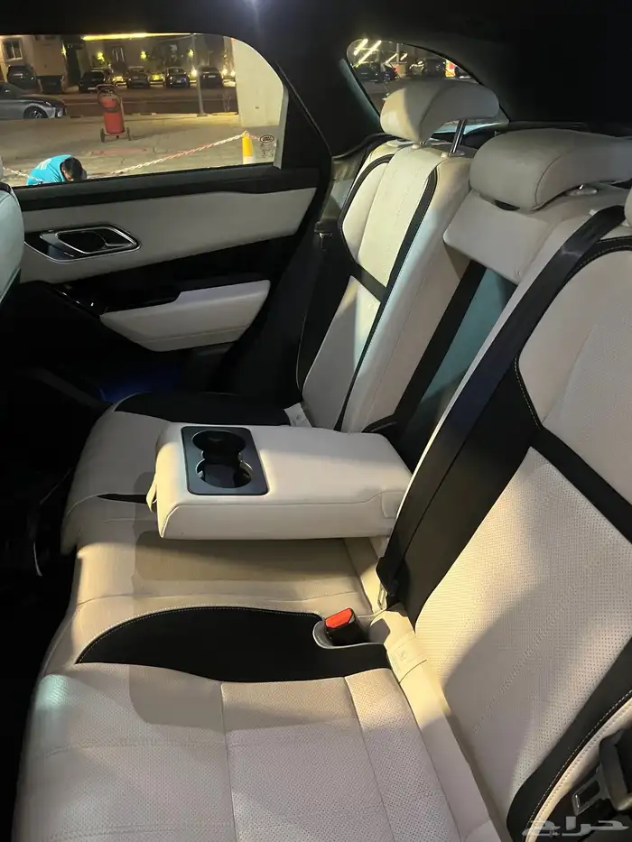 رنج روفر فيلار 2019 فل كامل بلاك اديشن P300 7