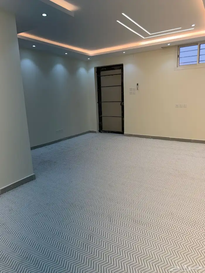 غرفه للايجار كبيره 2