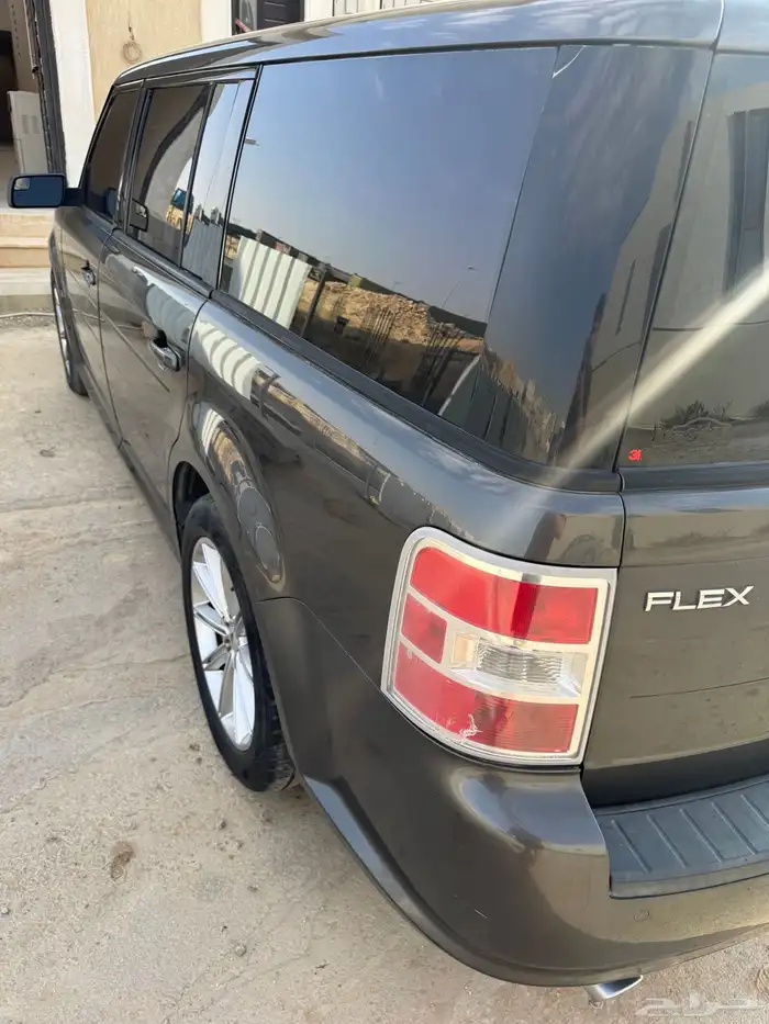 فورد فلكس 2015 للبيع اقبل بدل 4