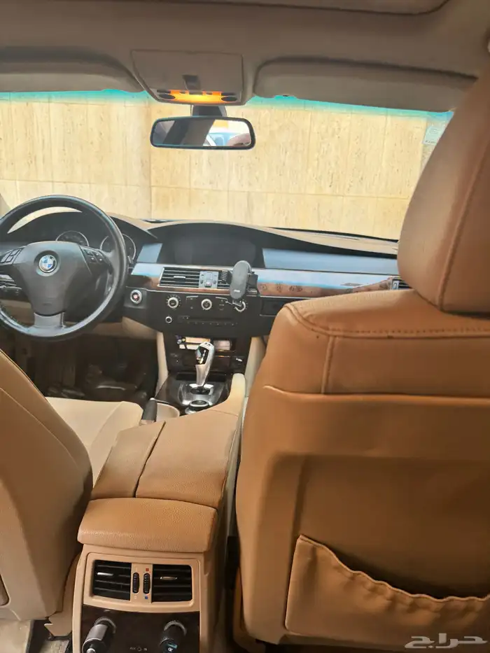 سيارة BMW 523i الفئة الخامسة موديل 2008 6