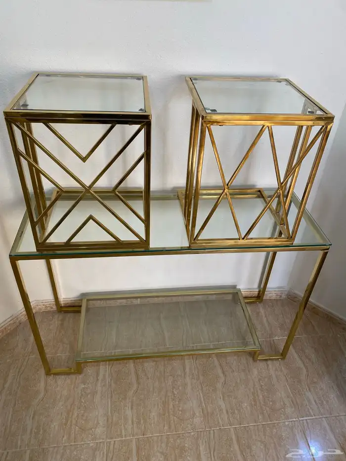 طاولة ضيافة ستيل ذهبي للبيع السعر390 0