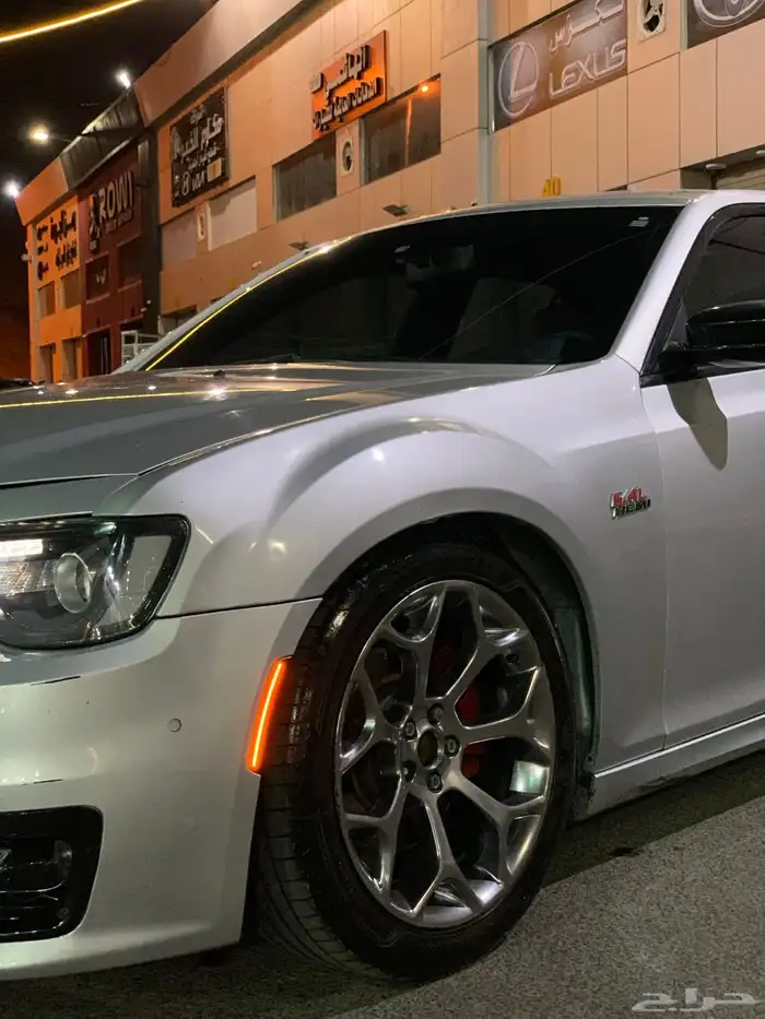 كرايسلر 2012 6.4 22