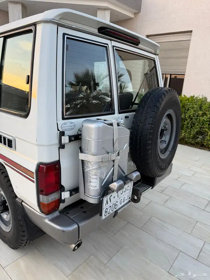 ربع تويوتا 2016 بريمي فل كامل ونش 14