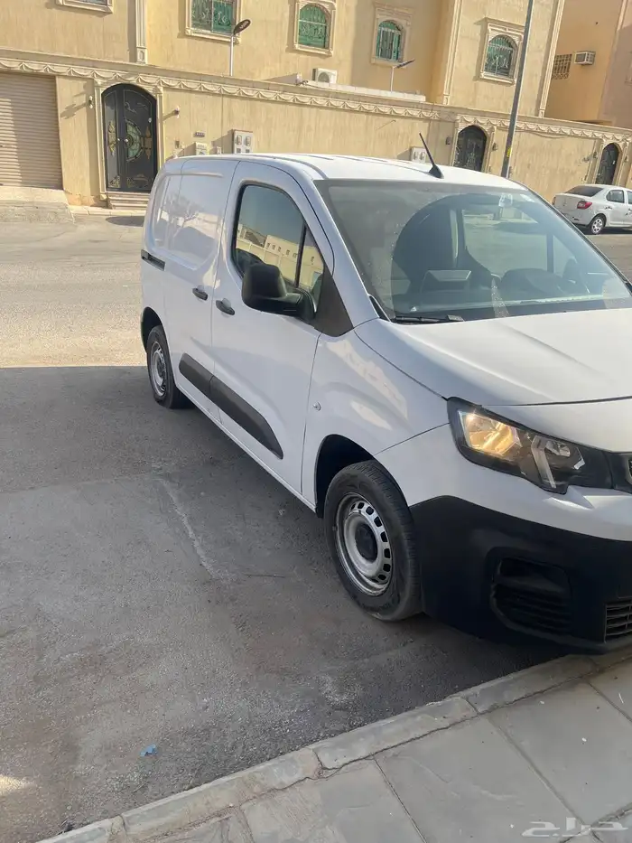 بيجو 2024 ماشي 29 000 2