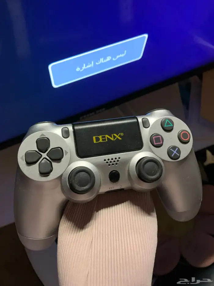 سوني فور مع شاشة 32 بوصة ويدتين 4