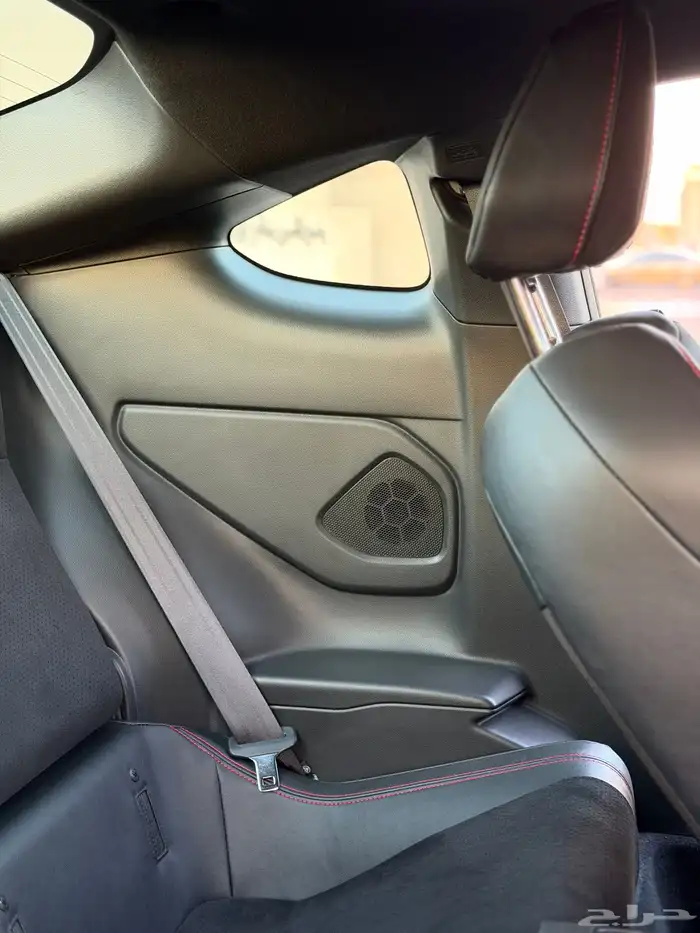 سوبارو BRZ 2023 25