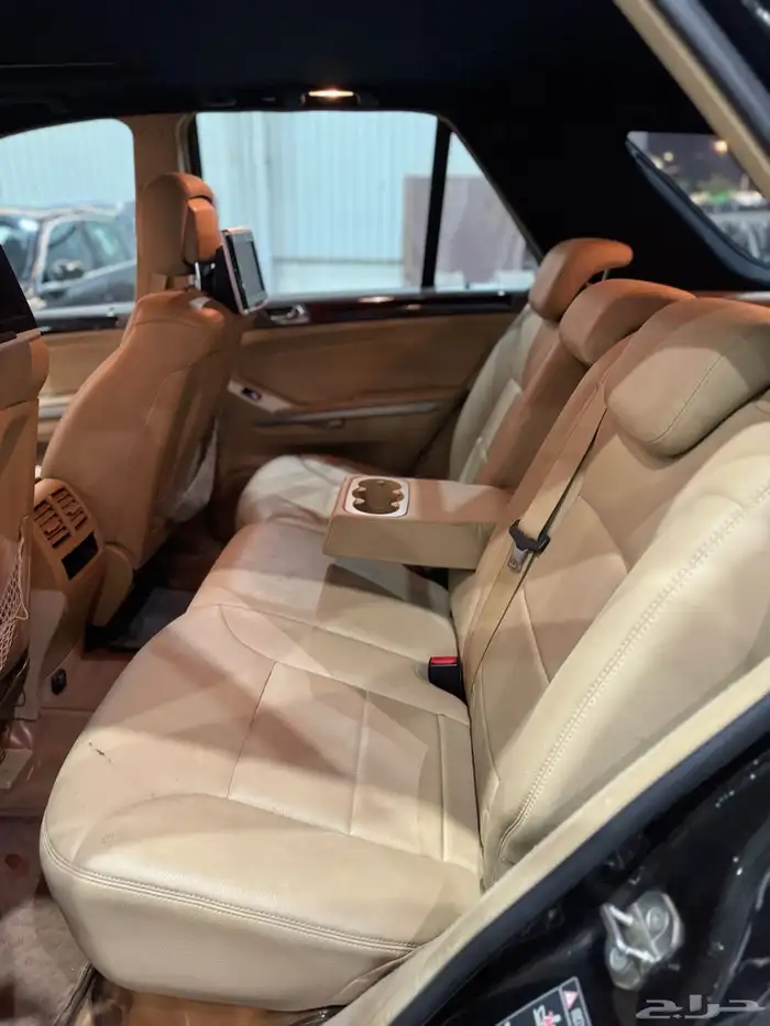 مرسيدس ML350 عداد قليل 2010 9