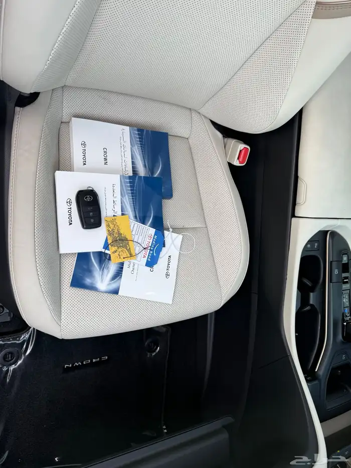 تويوتا كراون ماجستنا 2023 شبه جديد 26