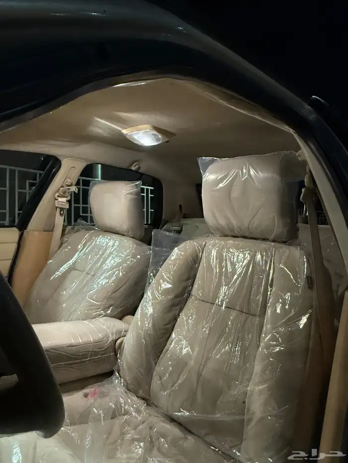 فورد فكتوريا بوليسي 2011 ( مخزن ) 12