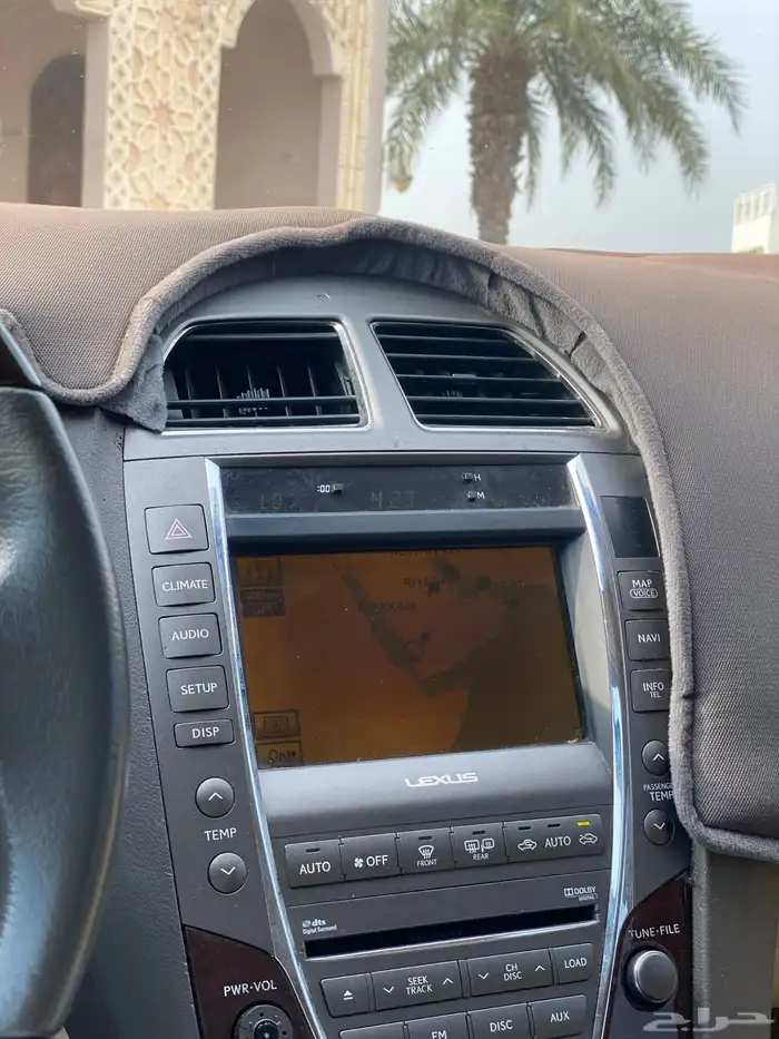 لكزس 2011 4