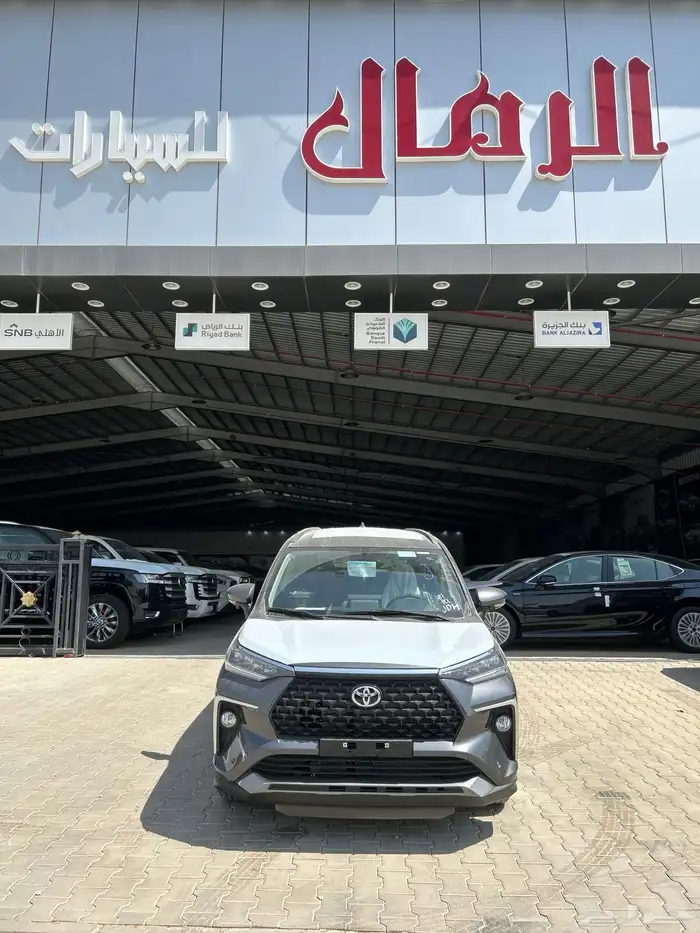 تويوتا فيلوز GLX بنزين فل كامل 2025رمادي 71900 شامل الضريبة 0