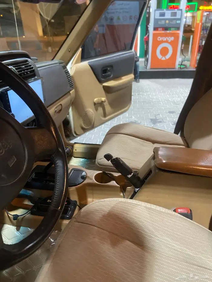 جيب شروكي 1997 46