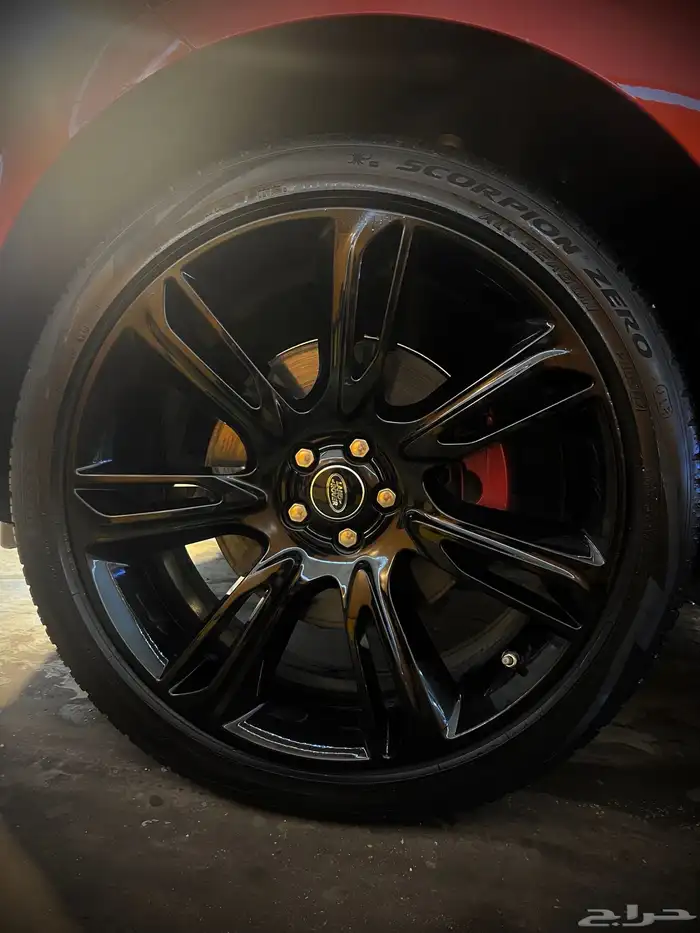 رنج روفر فيلار 2019 فل كامل بلاك اديشن P300 8