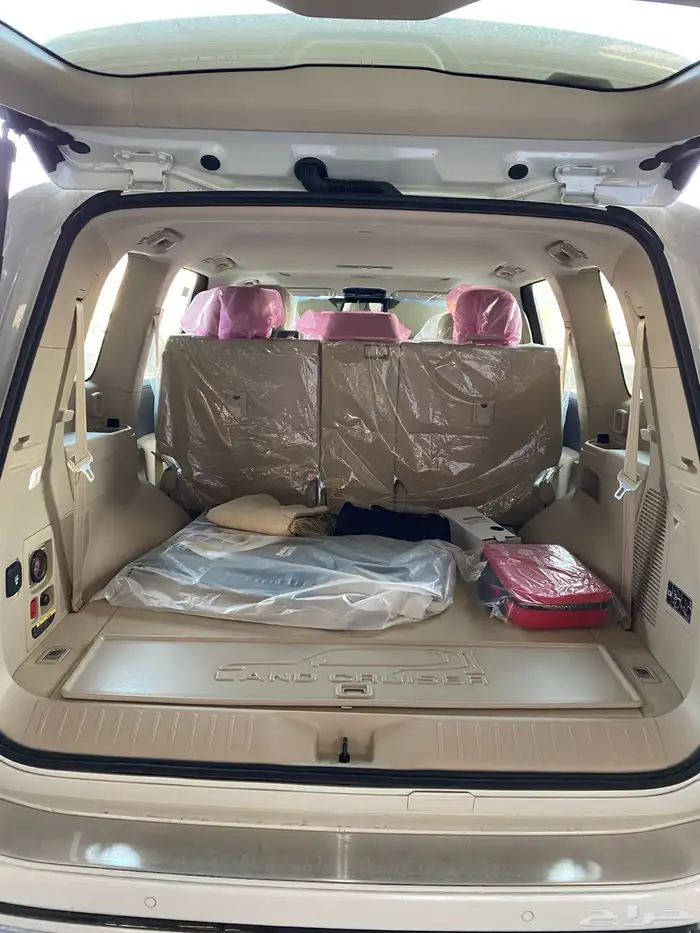 تويوتا لاندكروزر GXR 2025 رقم 4 سعودي بطاقه جمركيه 20