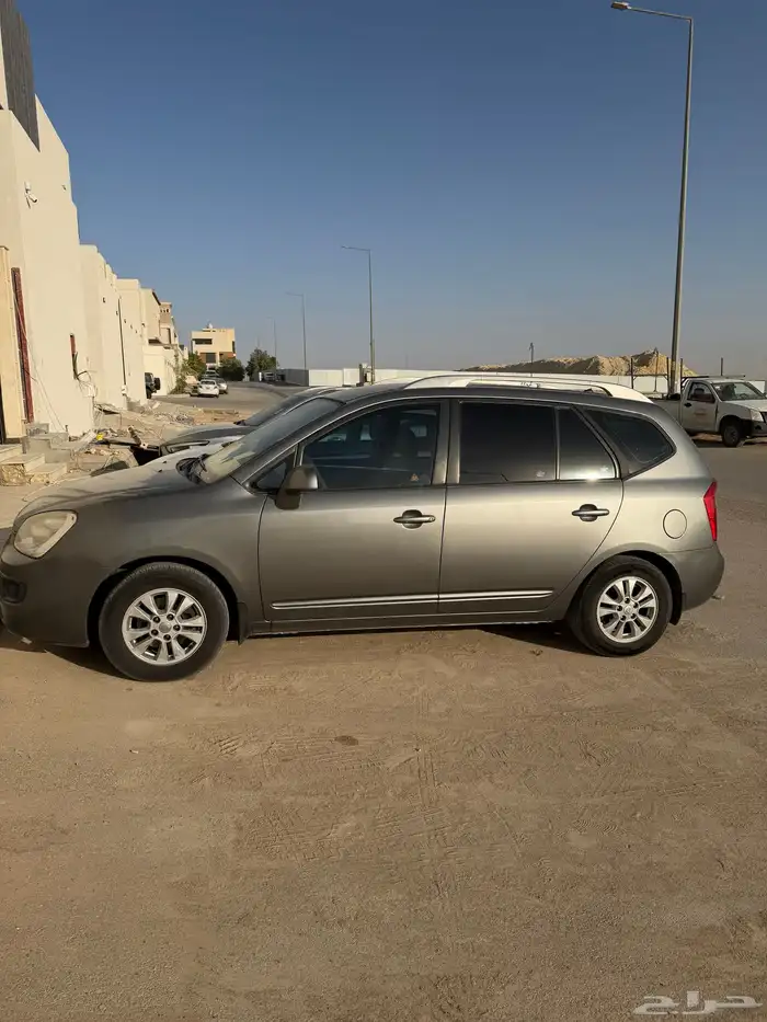 كيا كارنس 2013 اوتوماتيك للبيع 6