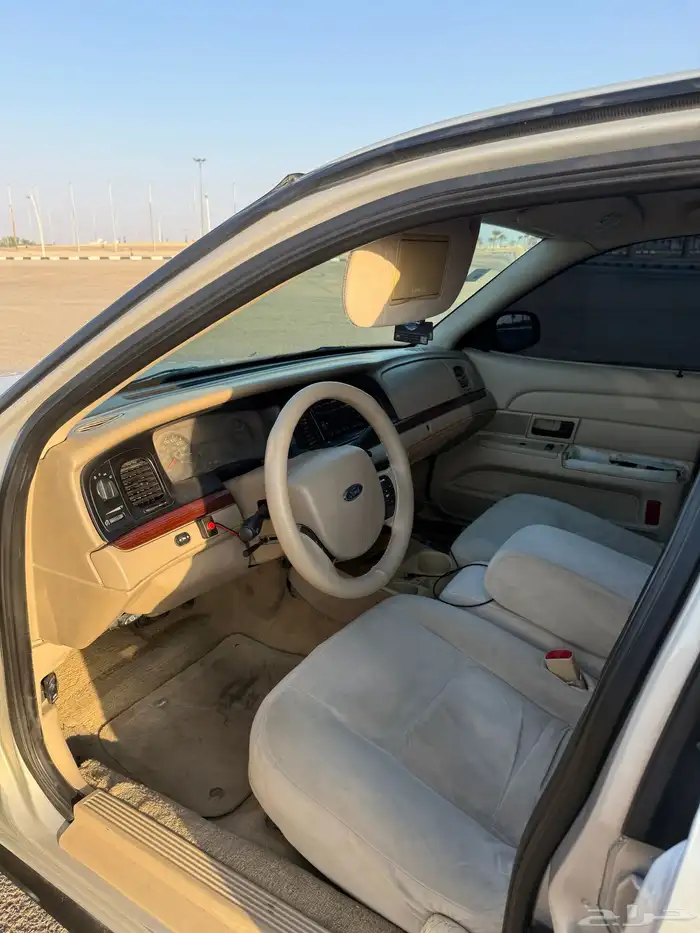 فورد كراون فكتوريا مدني سعودي 14