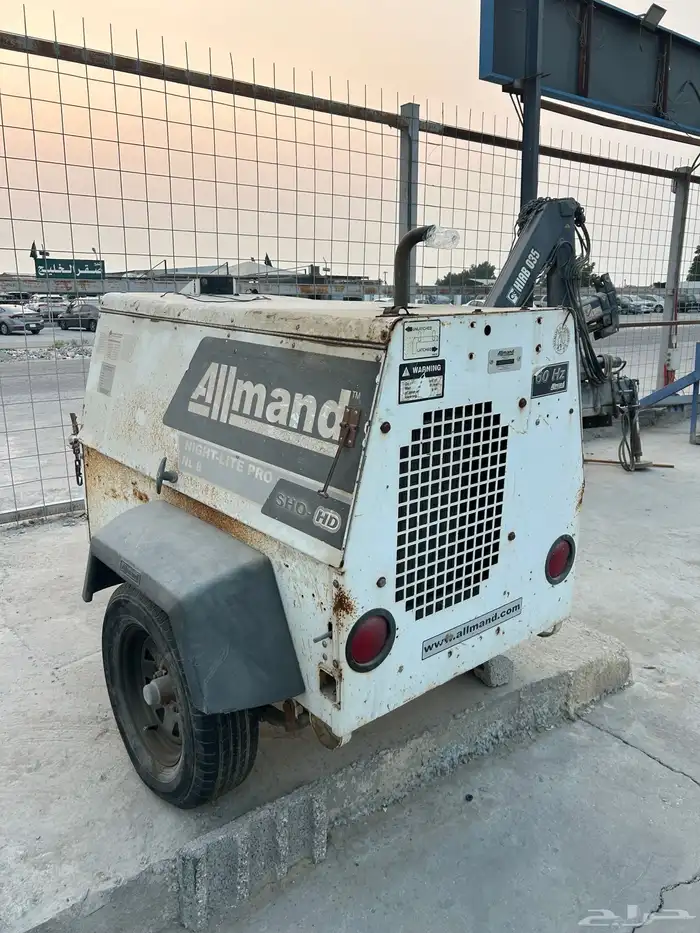 فوركلفت ومولدات للبيع جمله 11