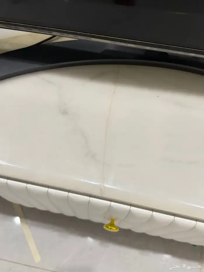 طاولة تلفزيون 3