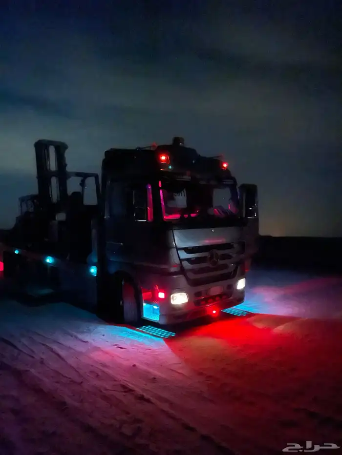 مسكس متوجد في الحسا يشل سيارتين 0