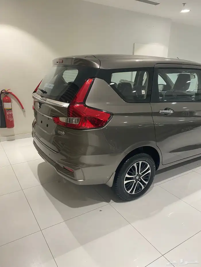 سوزوكي ارتيجا GL و GLX 2025 2