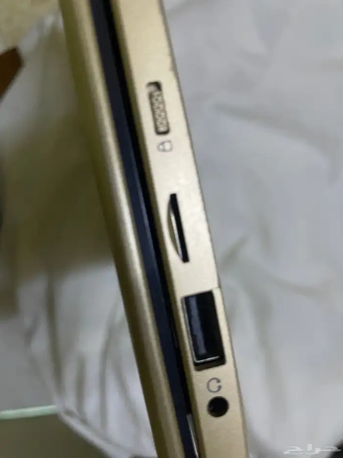 احتاج شاحن لابتوب ZEDلوجه الله 1