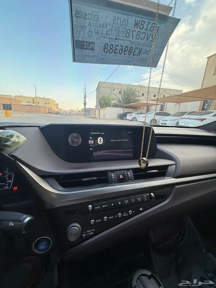 للبيع لكزس هايبرد 2021 10