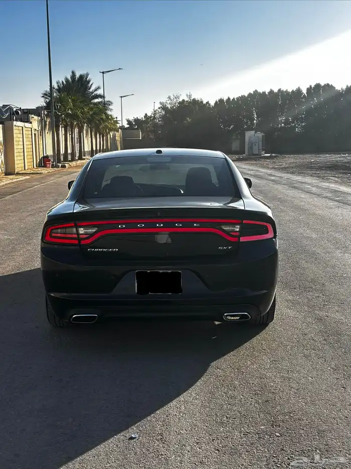 دوج تشارجر SXT 4