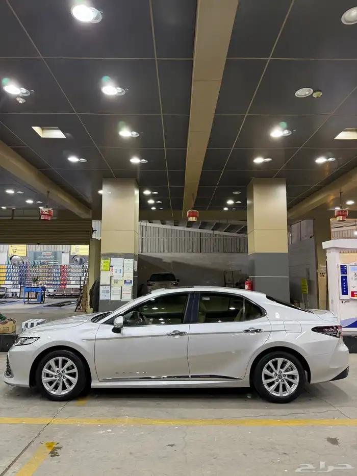 كامري 2023 GLE فل كامل سعوديه 9