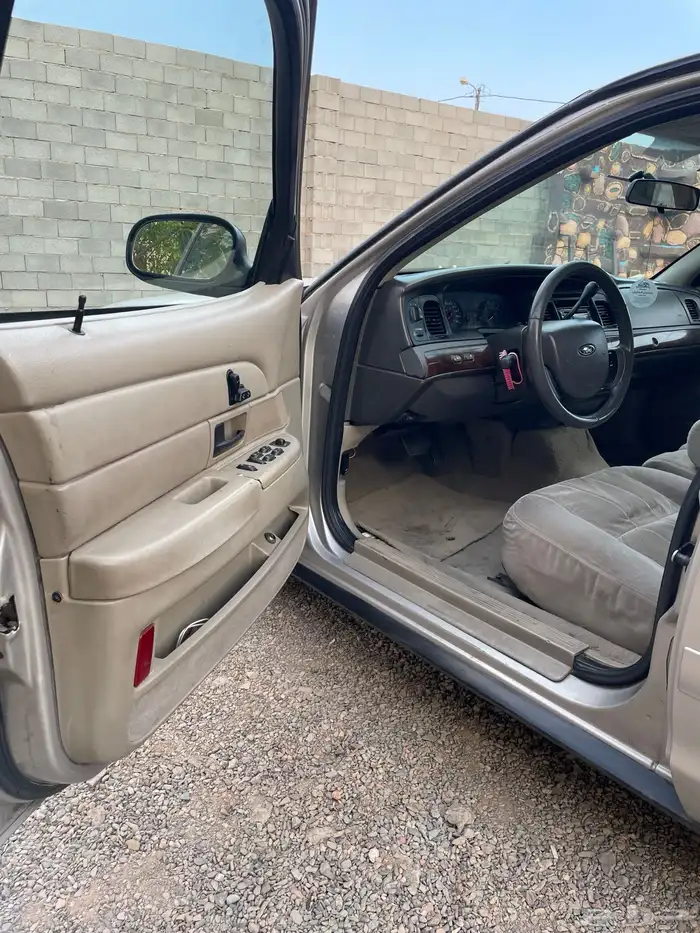 فورد فكتوريا 2006 سعودي 30