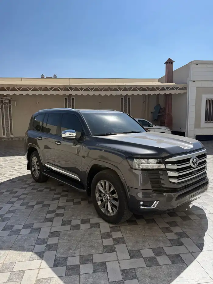 لاندكروزر 2023 L3 وكالة كامل ديزل 2