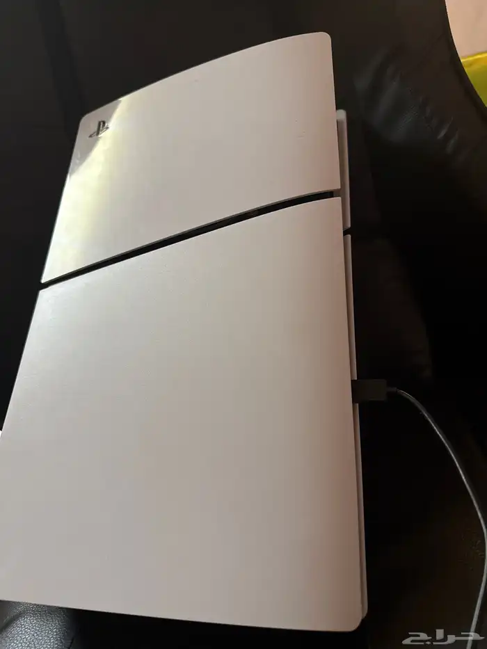 سوني 5 آخو الجديد ماله معاي إلا 9 شهور بدون يد على السوم 0