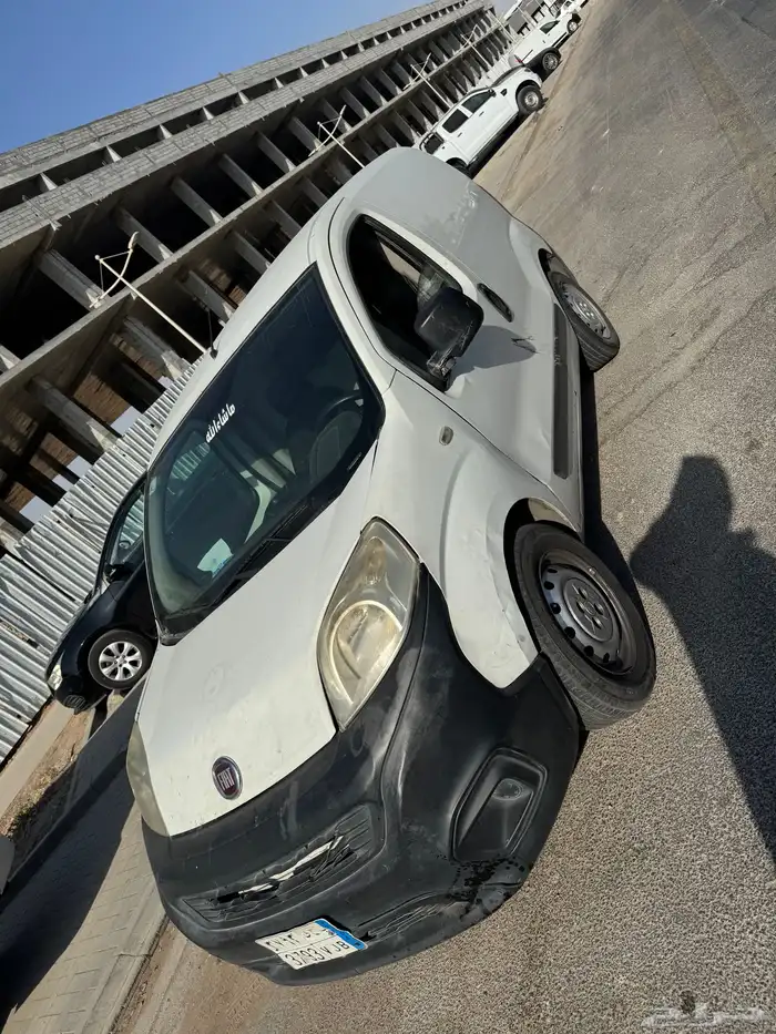 فان بضاعة فيات 0