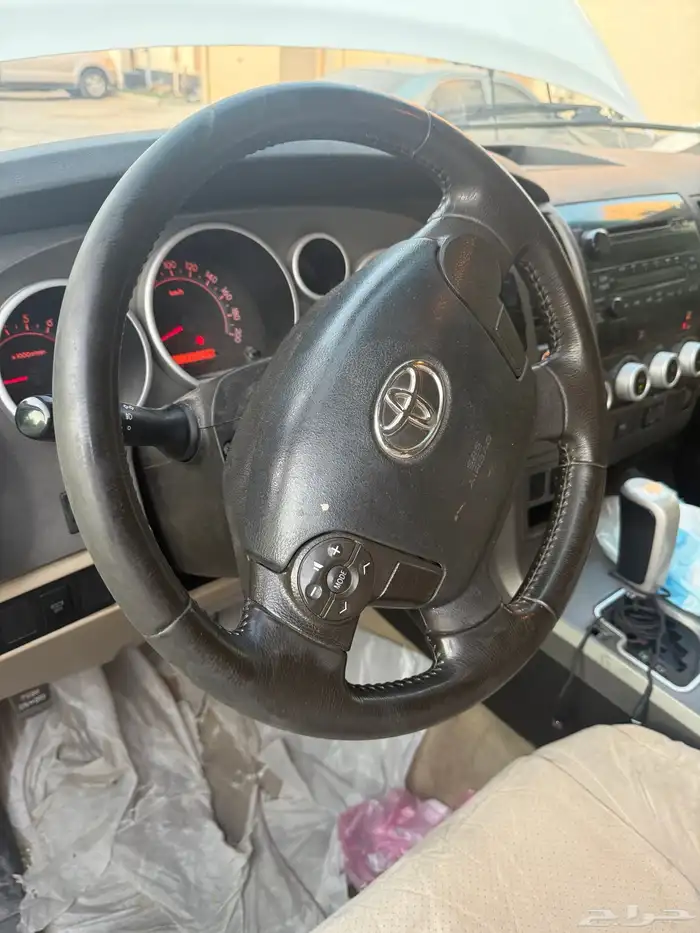 للبيع سكويا 2011 فل كامل دبل 8