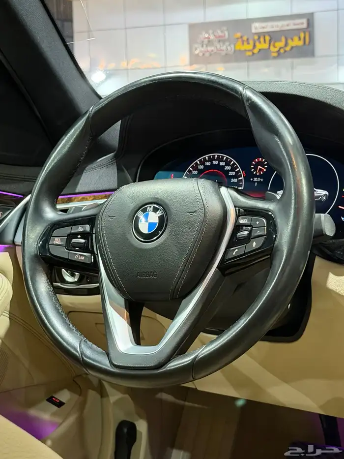 بي ام دبليو الفئة الخامسة 520i 2019 18