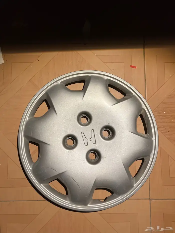 للبيع طيس هوندا اكورد موديل 1999وكالة 1