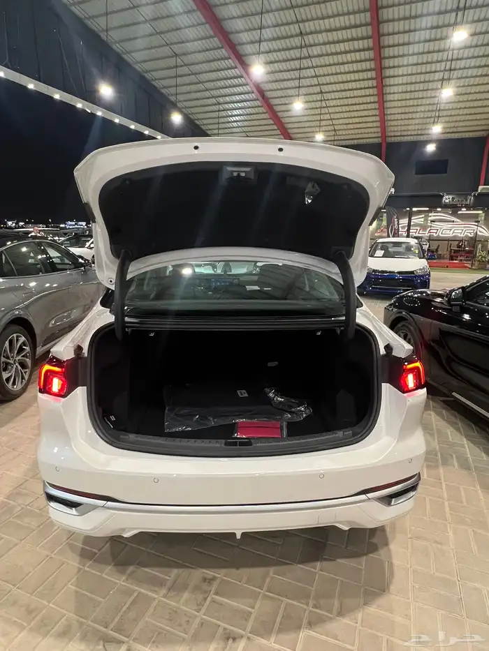 فورد تورس تيتانيوم 2026 6