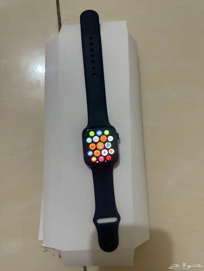 ساعه ابل الجيل الثاني مقاس 44 2