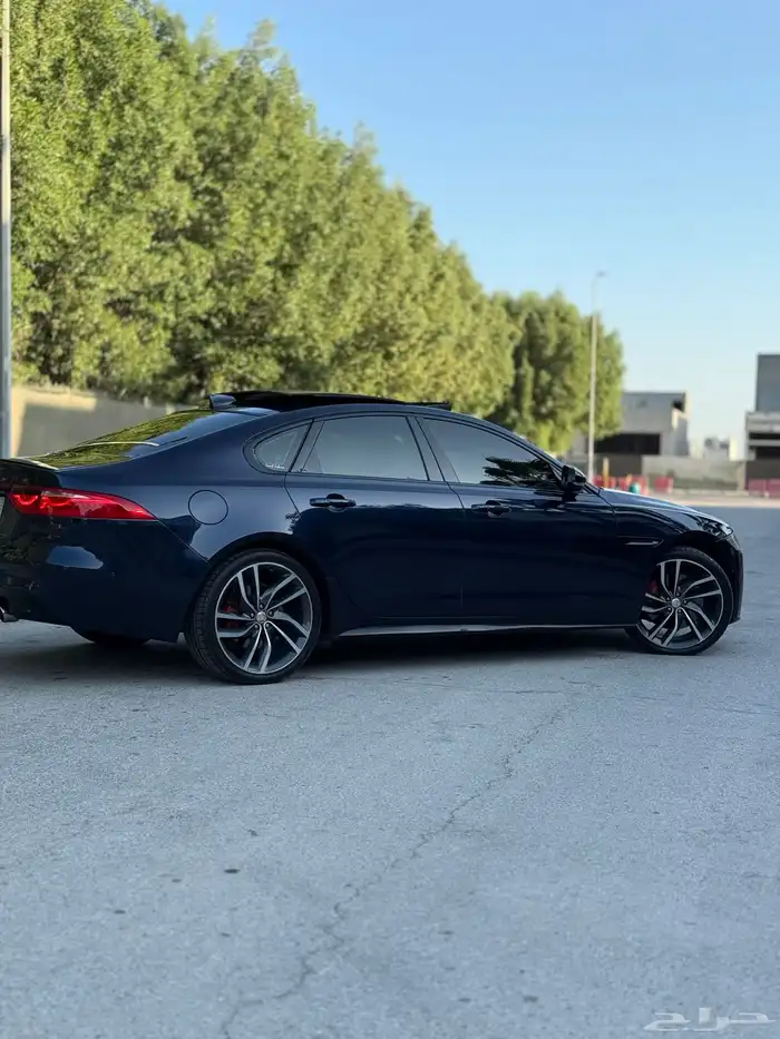 Jaguar XF S 2016 33