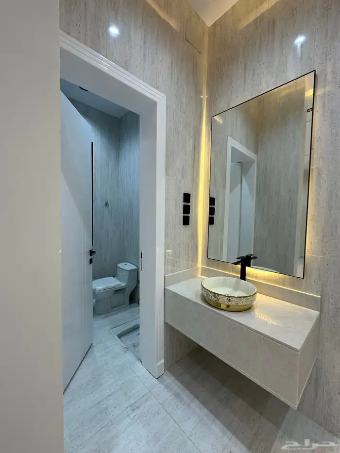 للبيع شقة دور ارضي بموقع مميز مكتمل الخدمات خلف الالماني 10