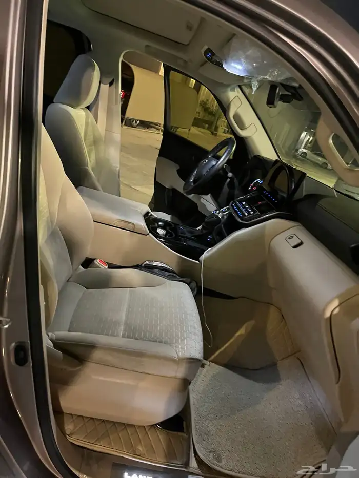 لاندكروزر 2024 رقم 3 ديزل 9