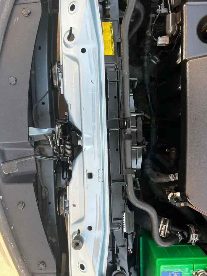 للبيع كورلا فل كامل موديل 2014 بصمه في نجران 15