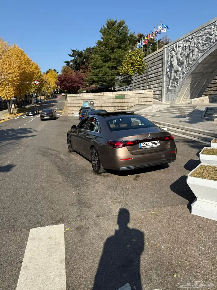 مرسيدس E200 22