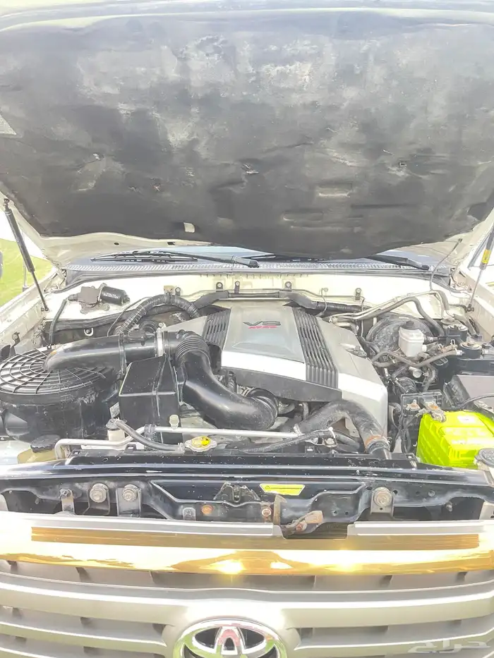 تيوتا لاند كروزرز. Vxr. 2004 قير عادي 16