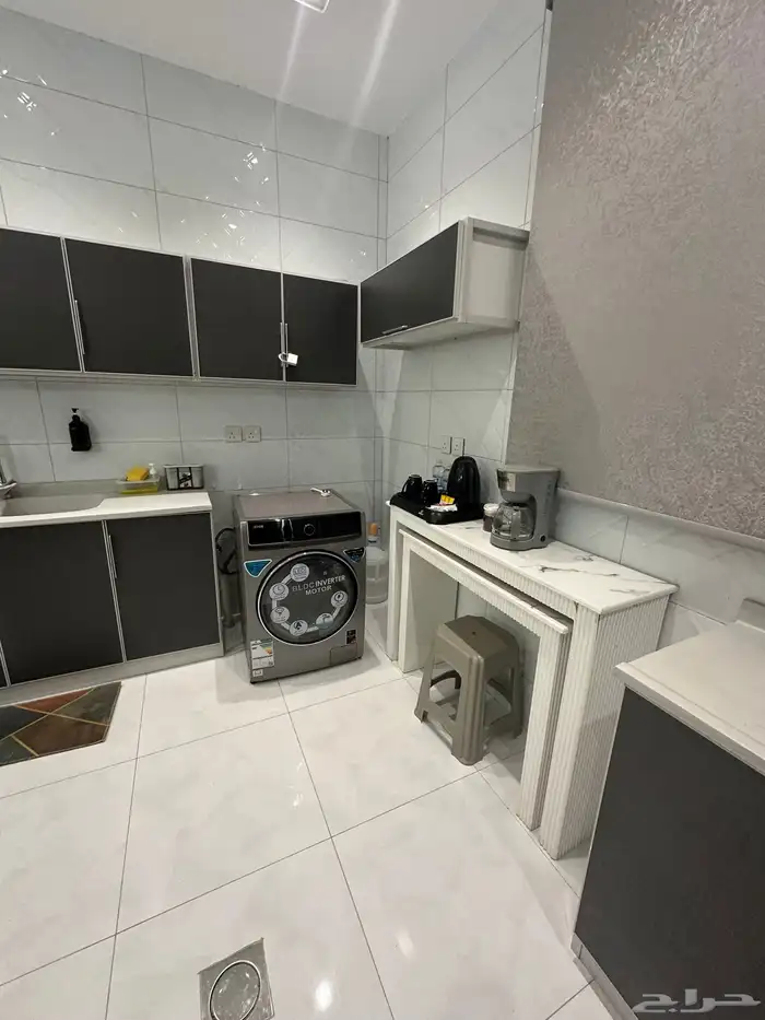 شقة ثلاث عرف مؤثثه بالوسام بالطايف 13