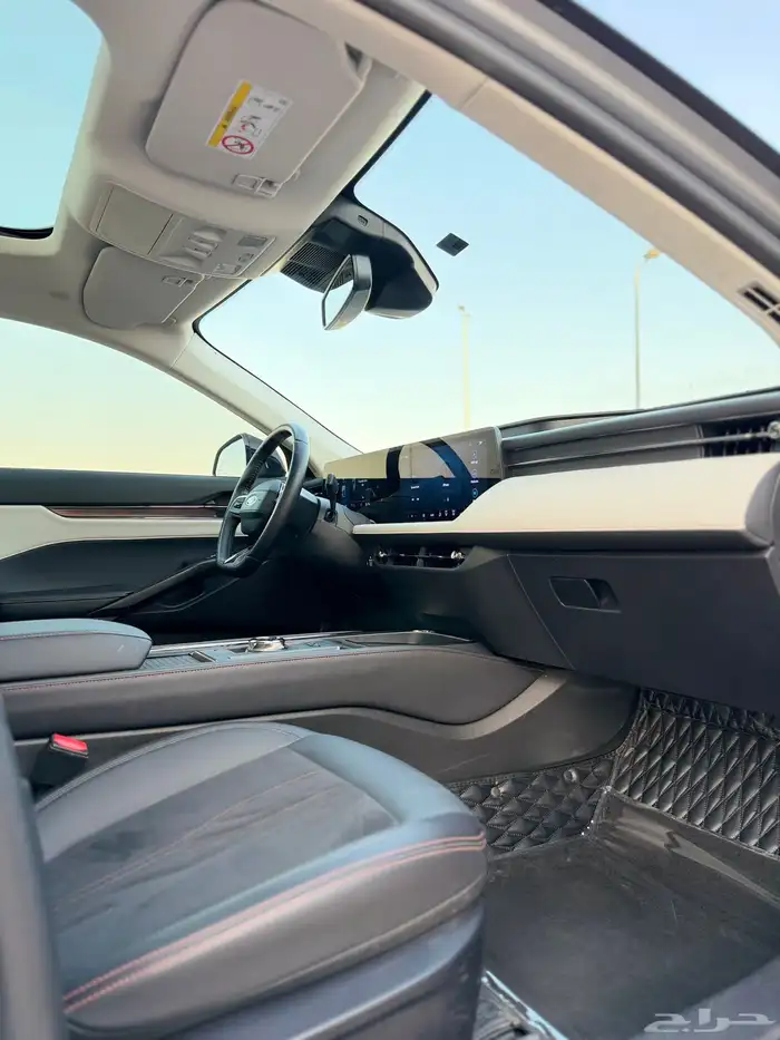 فورد تورس 2024 فل كامل تيتانيوم 83